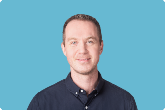 Robin Moore headshot